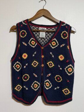 Northern Reflections Patterened Knitted Vest, Small